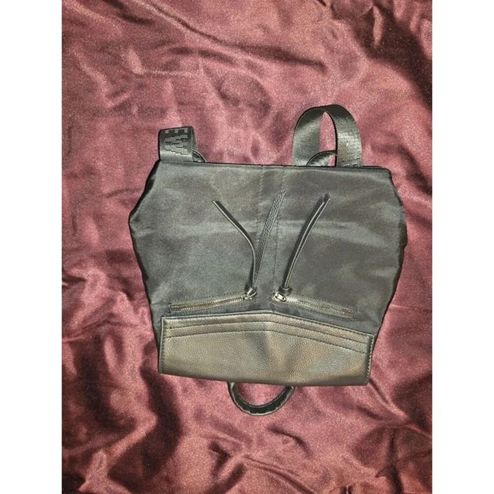 Botkier mini trigger backpack